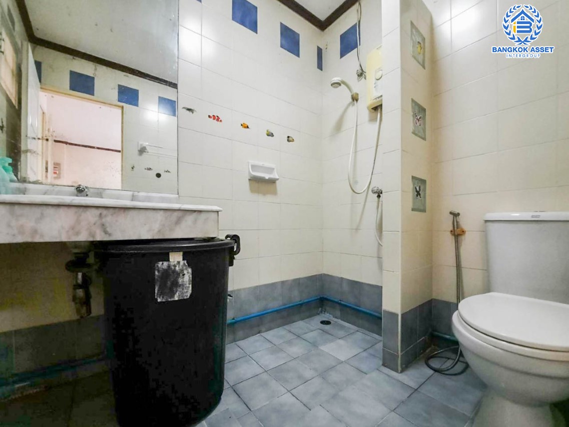 *****ทาวน์เฮ้าส์มือสองนนทบุรี ม.บุศรินทร์ วงแหวน-รัตนาธิเบศร์ เนื้อที่มากถึง 21 ตร.ว. ฟังก์ชัน 3 ห้องนอน 2 ห้องน้ำ 1 ที่จอดรถ พร้อมเข้าอยู่ บนทำเลเดินทางสะดวก ใกล้รถไฟฟ้า "สถานีคลองบางไผ่" และจุดขึ้นทางด่วน "ศรีรัช" ราคาถูก!...